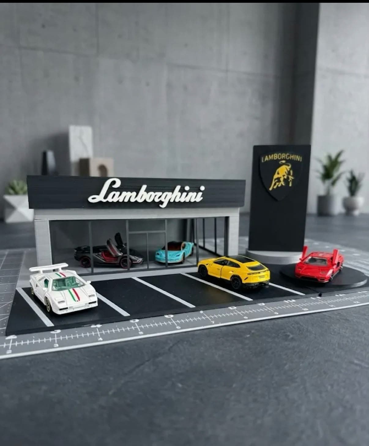 Lamborghini Roadside Showroom