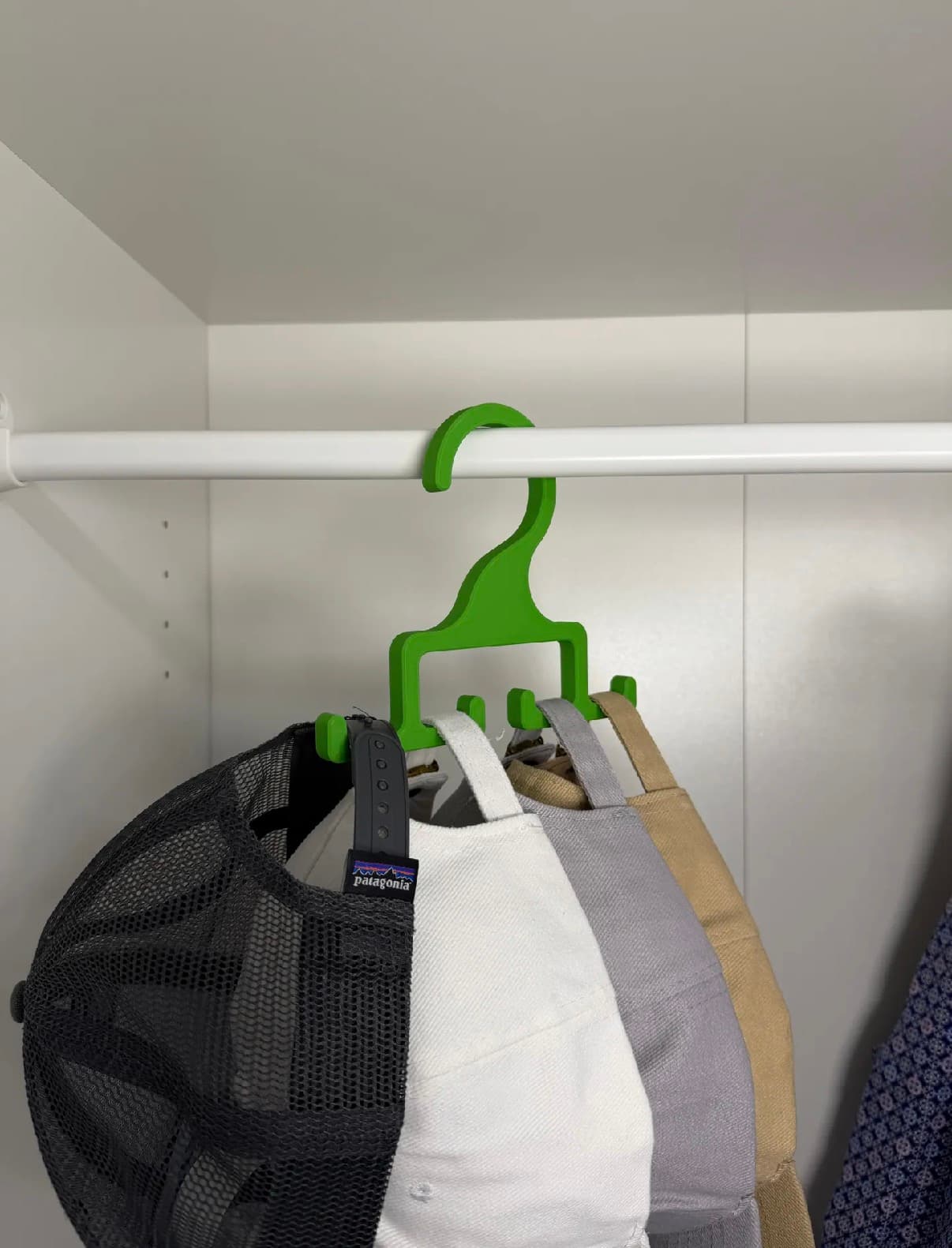 Multi-Cap Wall Hanger