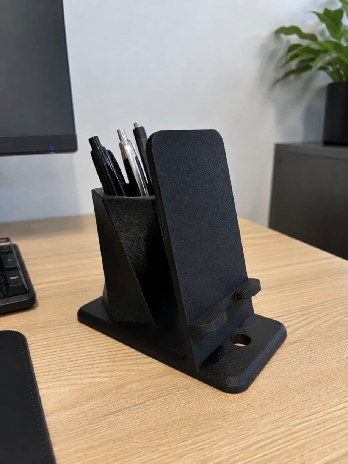 Phone & Pen Stand