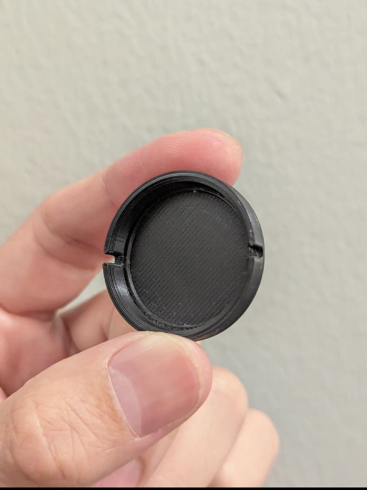 Screw-Thread Lens Cap