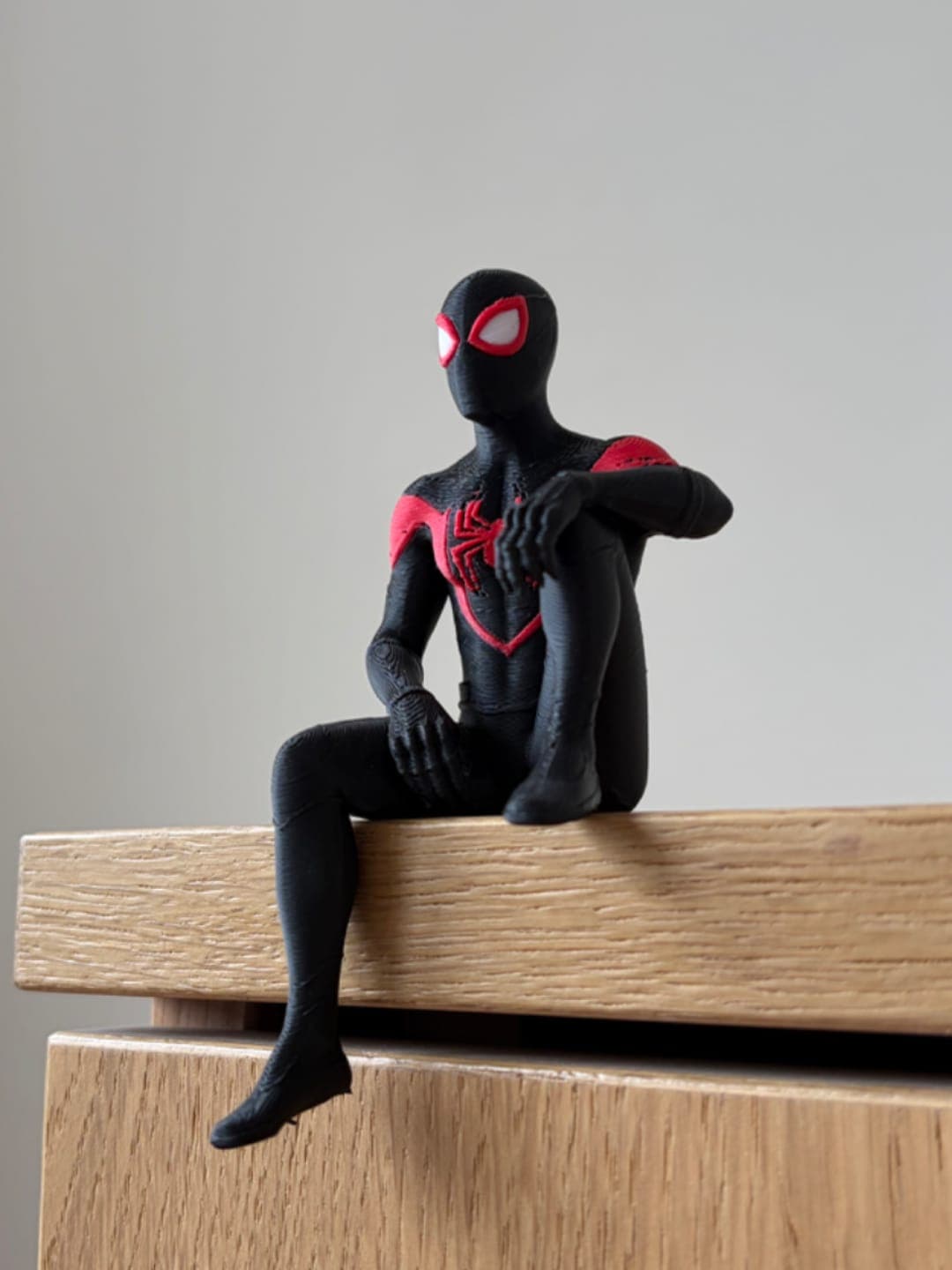 Sitting Web Figure